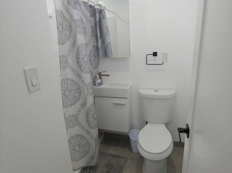 مُتل Vermont Suites