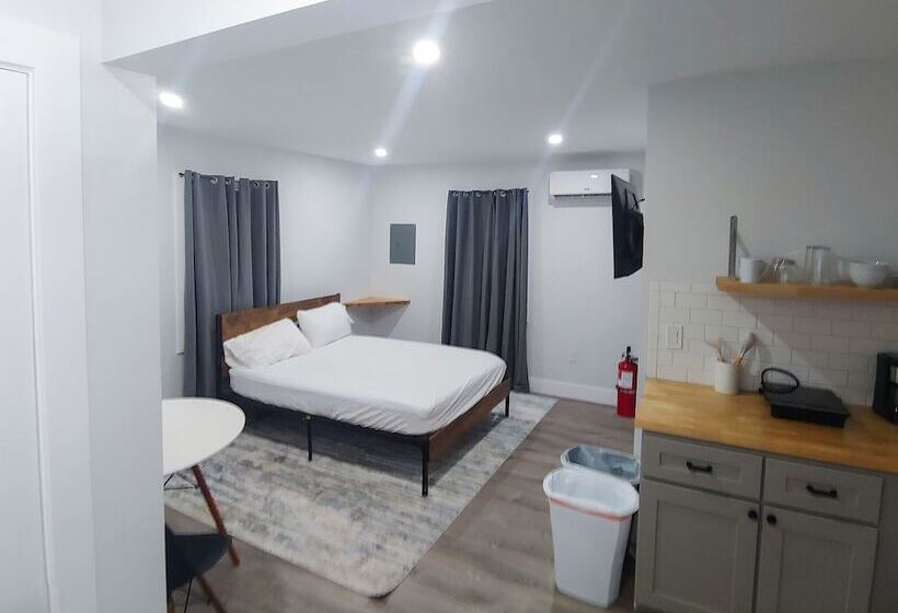 مُتل Vermont Suites