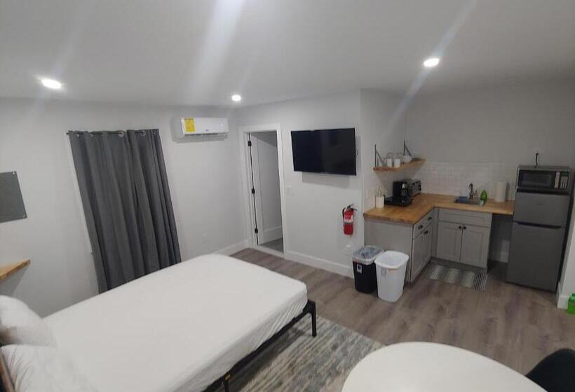 مُتل Vermont Suites