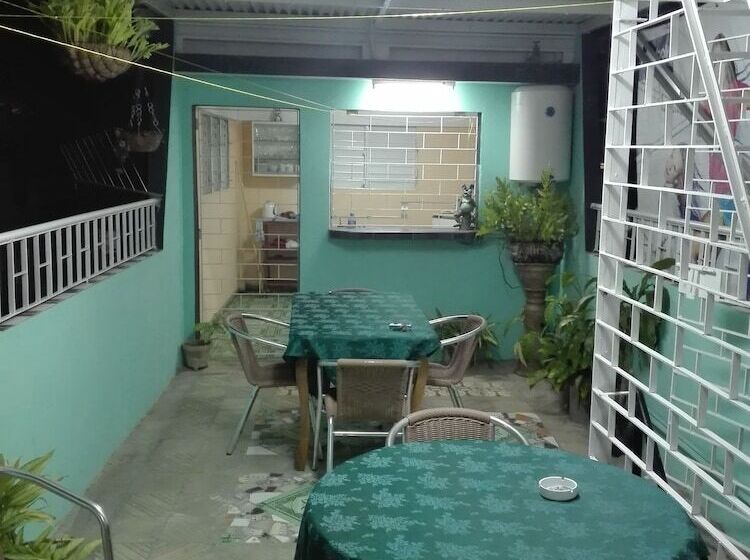 פנסיון Casa Pavel Y Coralia