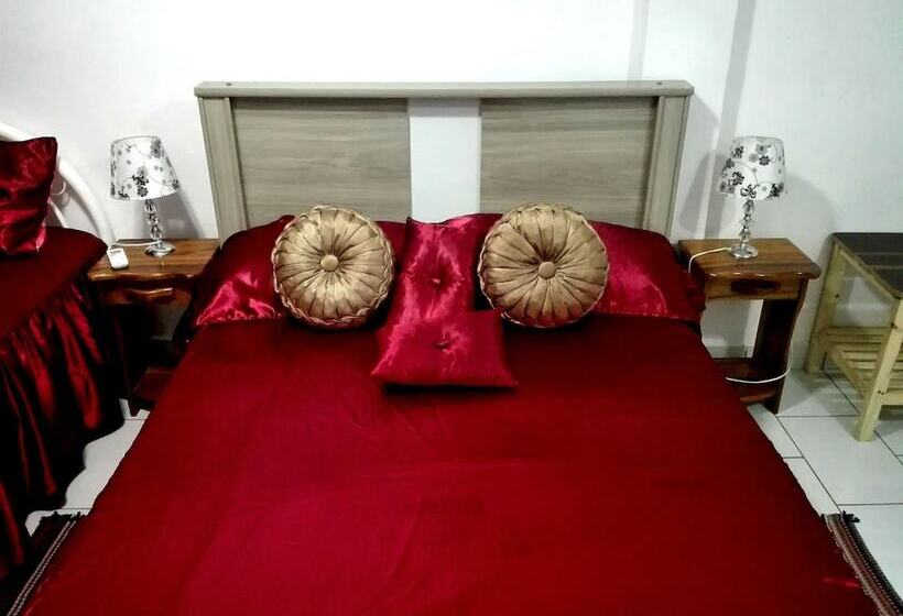 פנסיון Casa Pavel Y Coralia