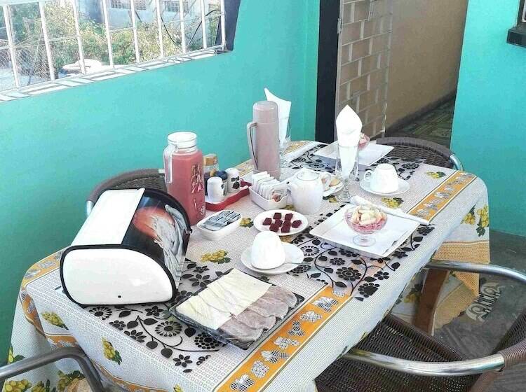 פנסיון Casa Pavel Y Coralia