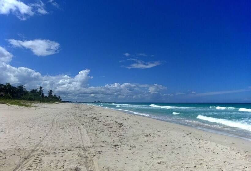 پانسیون Hostal Mar Y Sol