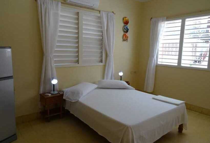 Panzió Casa Villa La Roca 1940