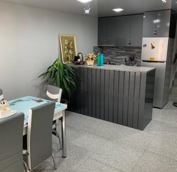 پانسیون Room 3