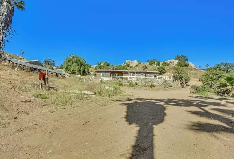 Pet Friendly Ramona Home W/ Mountain Views!