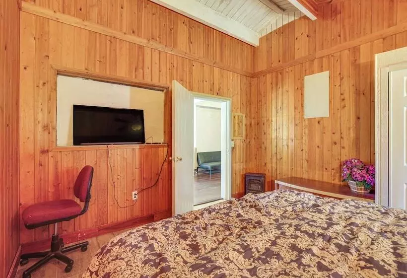 Pet Friendly Ramona Home W/ Mountain Views!