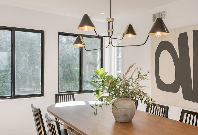 Silver Screen By Avantstay Luxe Backyard Escape