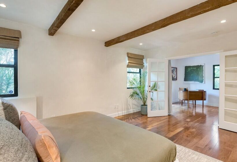 Silver Screen By Avantstay Luxe Backyard Escape