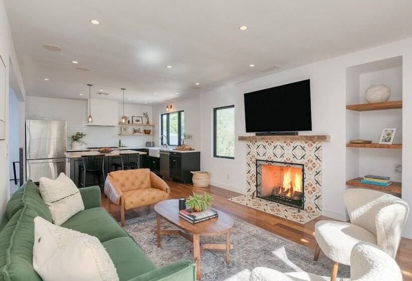 Silver Screen By Avantstay Luxe Backyard Escape