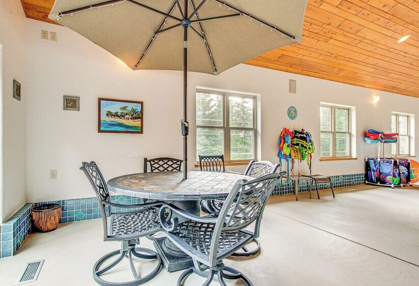 Waterfront Central Wisconsin Cabin W/ Indoor Pool!