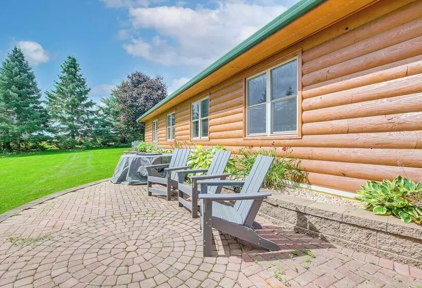 Waterfront Central Wisconsin Cabin W/ Indoor Pool!