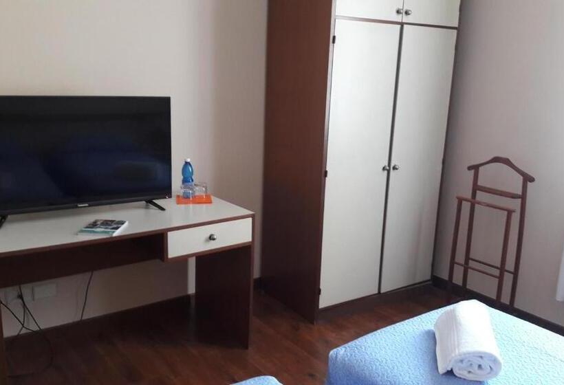 בית מלון כפרי Albergo Al Municipio