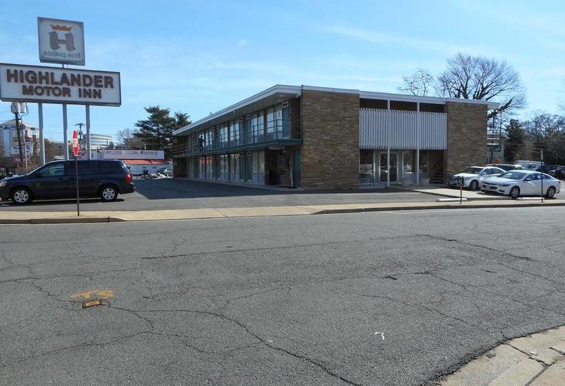 فندق Highlander Motor Inn