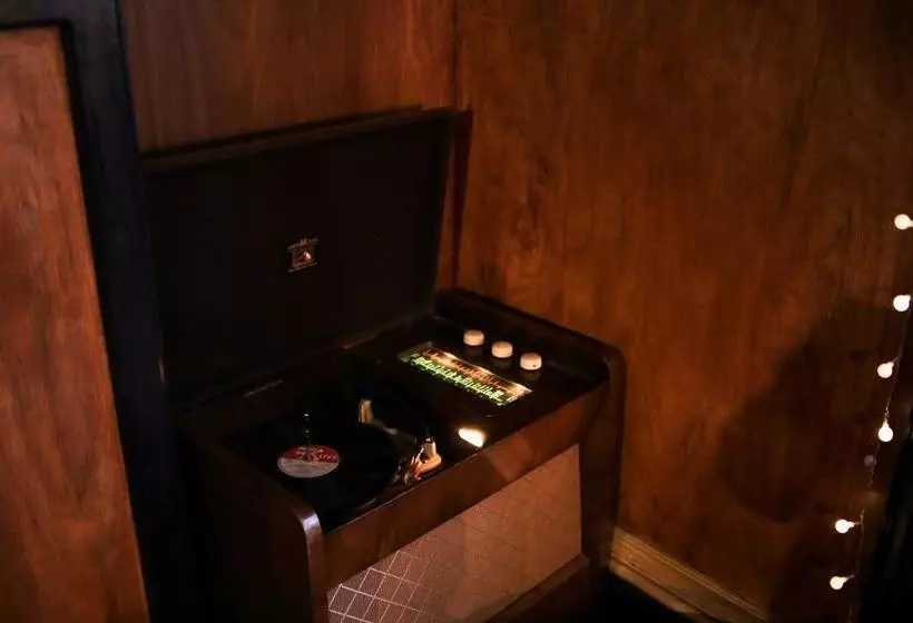 هتل The Music Fable