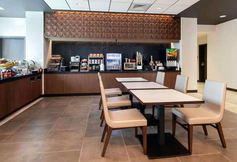 ホテル Wingate By Wyndham Altoona Downtown/medical Center
