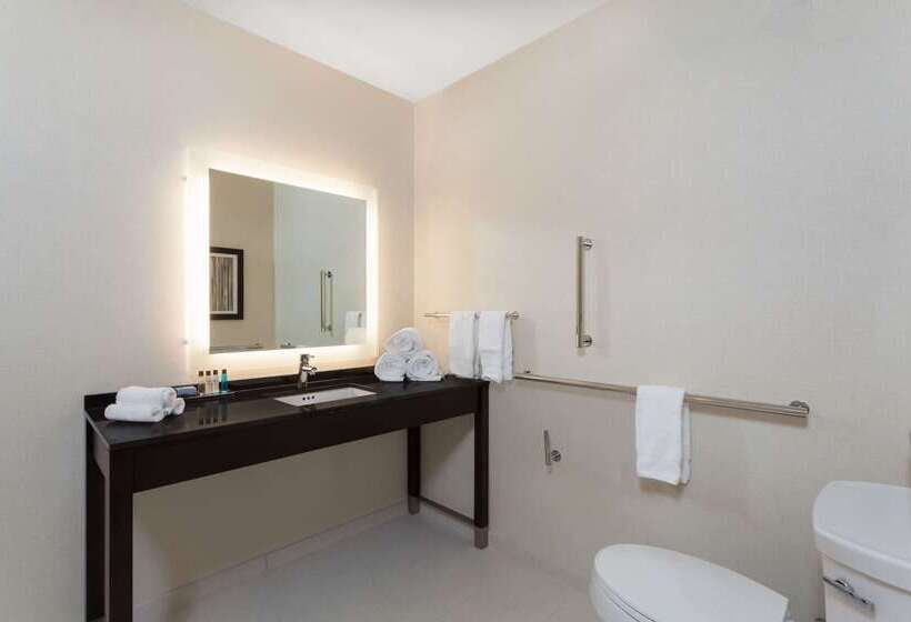 هتل Wingate By Wyndham Altoona Downtown/medical Center