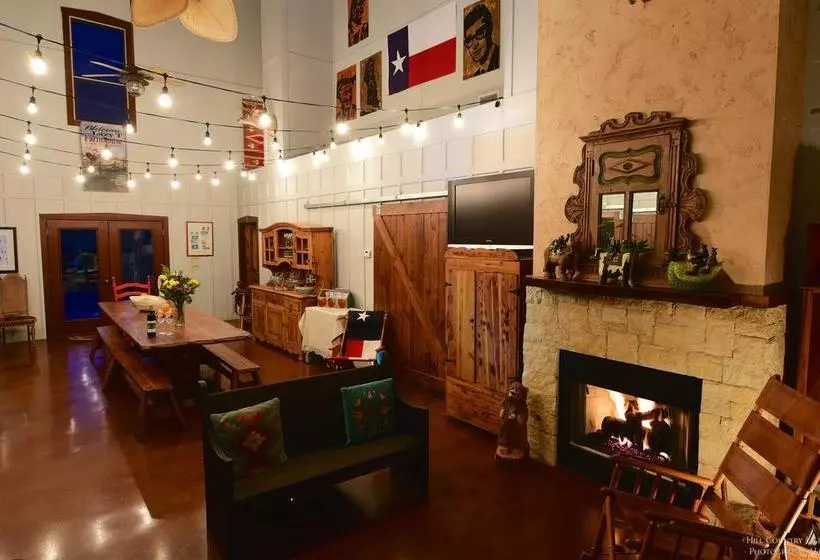 Lazy T Bed And Breakfast