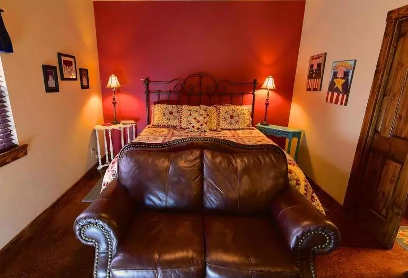 Lazy T Bed And Breakfast