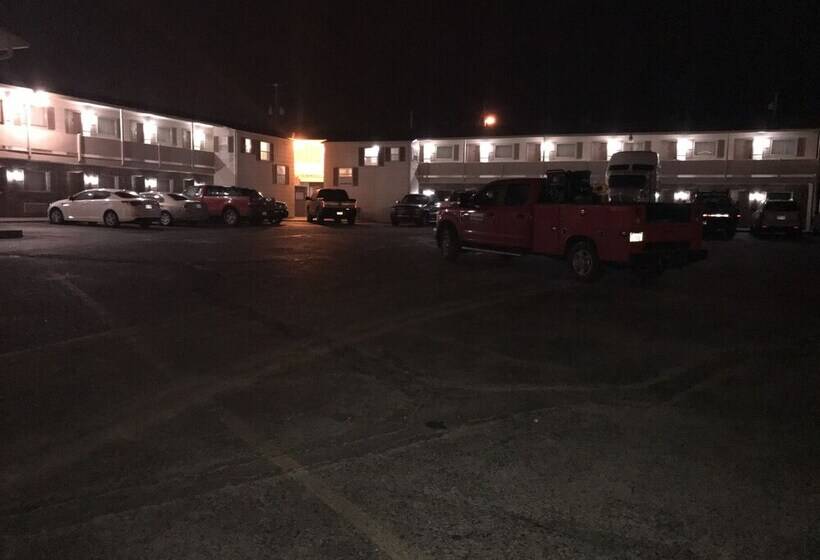 فندق على الطريق Regency Inn