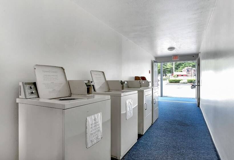 فندق على الطريق Usa Inn