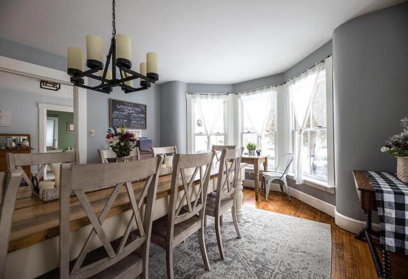 Woodbridge Inn Bed & Breakfast