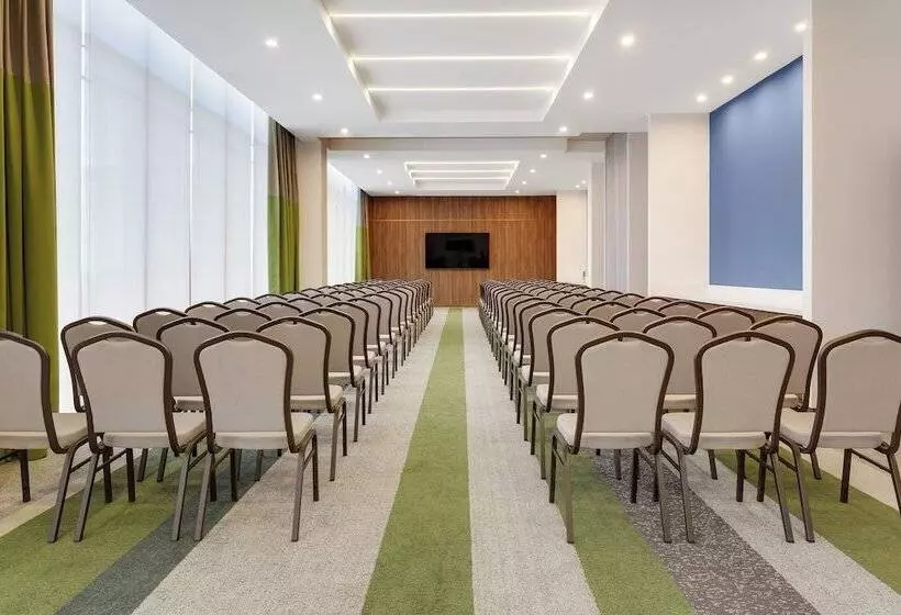 ホテル Hilton Garden Inn San Jose Airport City Mall