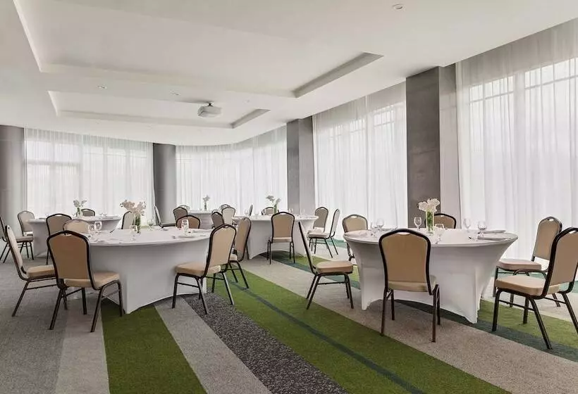 ホテル Hilton Garden Inn San Jose Airport City Mall