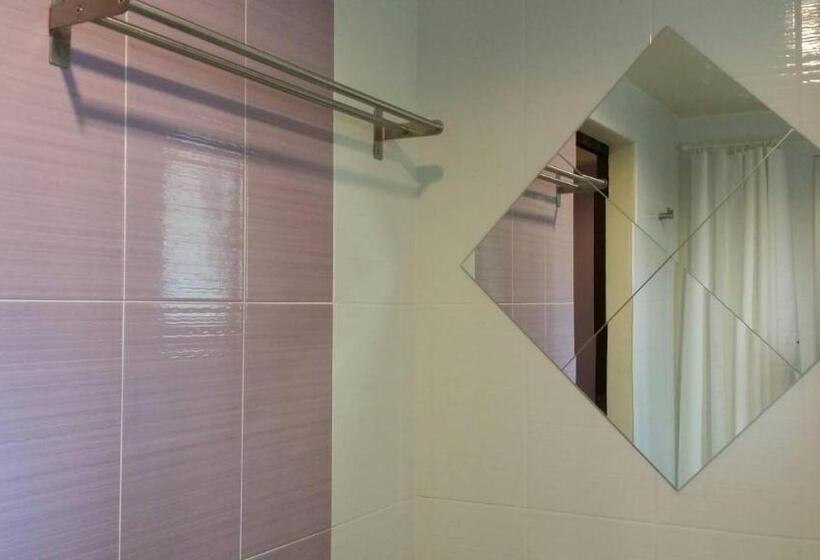 فندق Baan Baimai Boutique Room