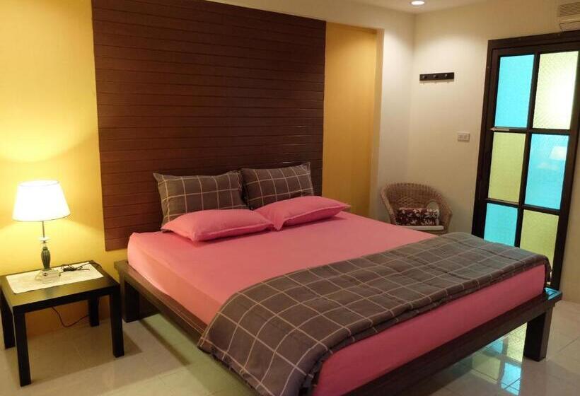 فندق Baan Baimai Boutique Room