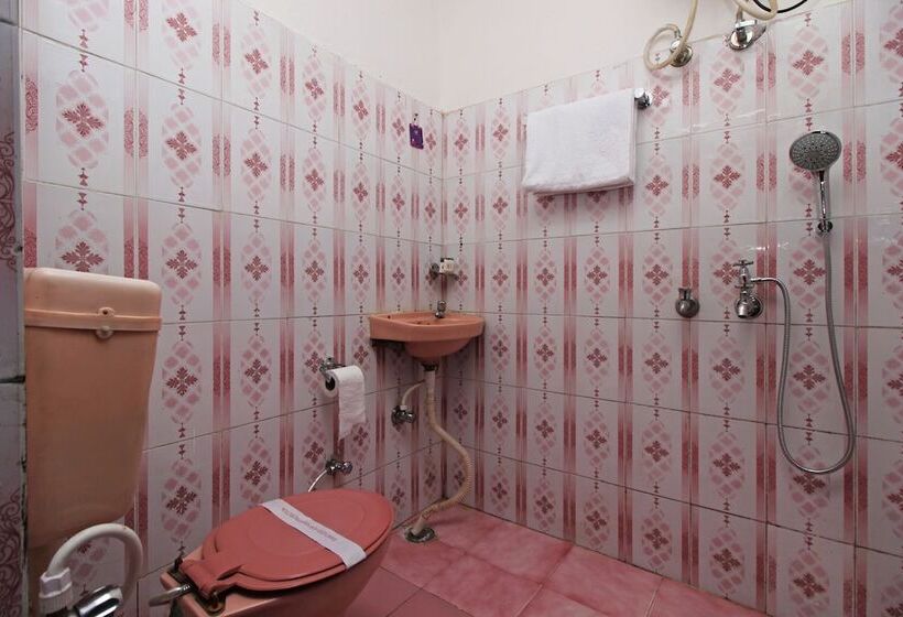 هتل Flagship Golden Nest