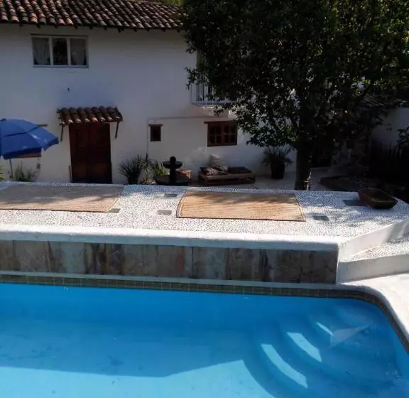 Hotelli La Casona Breakfast & Wellness Center