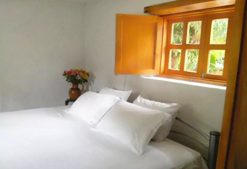 Hotelli La Casona Breakfast & Wellness Center