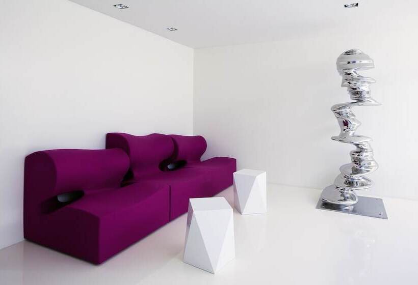 בית מלון כפרי Miura