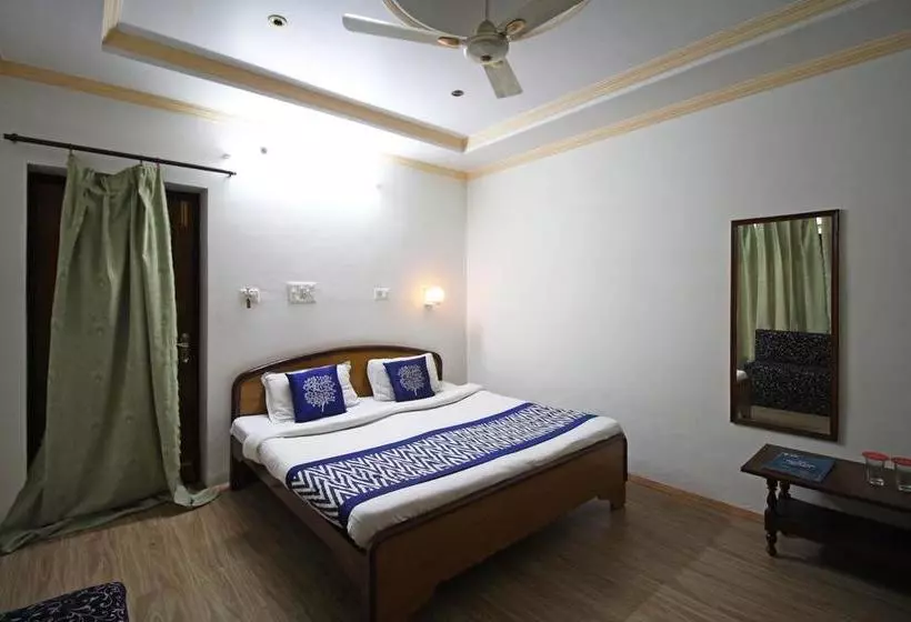 ホテル Goroomgo Dolls Inn Nainital