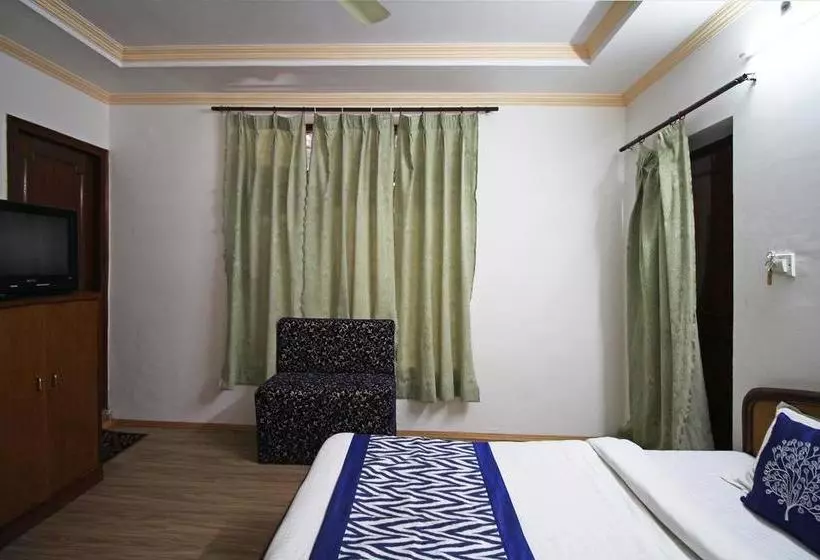 ホテル Goroomgo Dolls Inn Nainital