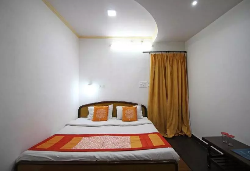 ホテル Goroomgo Dolls Inn Nainital