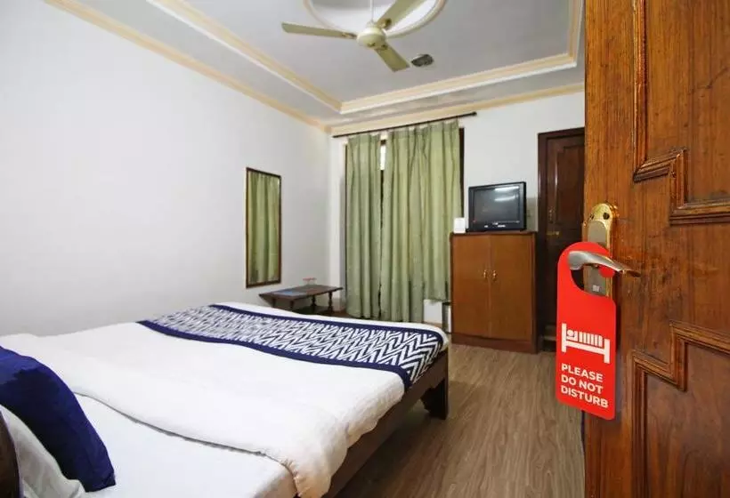 ホテル Goroomgo Dolls Inn Nainital