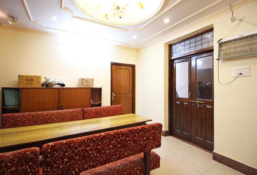 Hotell Goroomgo Dolls Inn Nainital