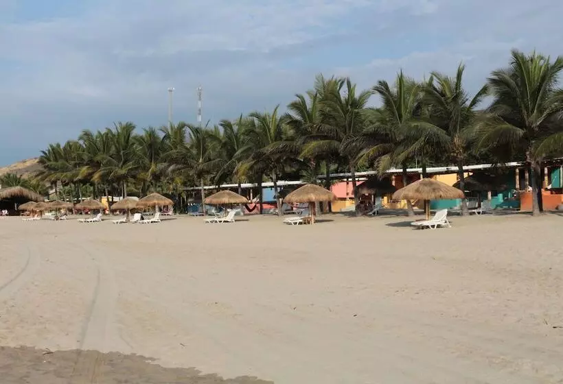 هتل Punta Sal Suites & Bungalows Resort