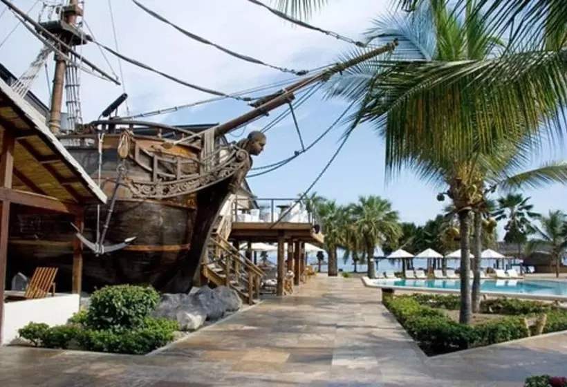 هتل Punta Sal Suites & Bungalows Resort