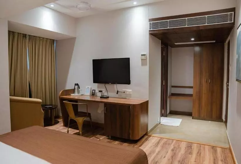 Hotelli The Shiv Regency