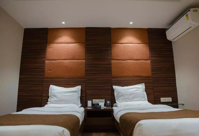 Hotelli The Shiv Regency