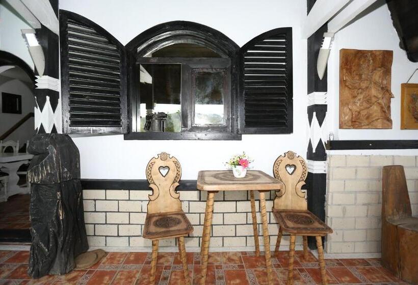 استراحتگاه Complex Lions Bucovina