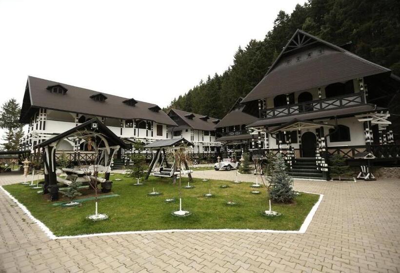 استراحتگاه Complex Lions Bucovina