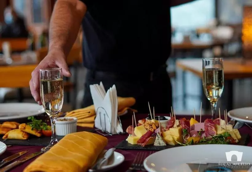 استراحتگاه Malalcahuello Thermal Hotel & Spa