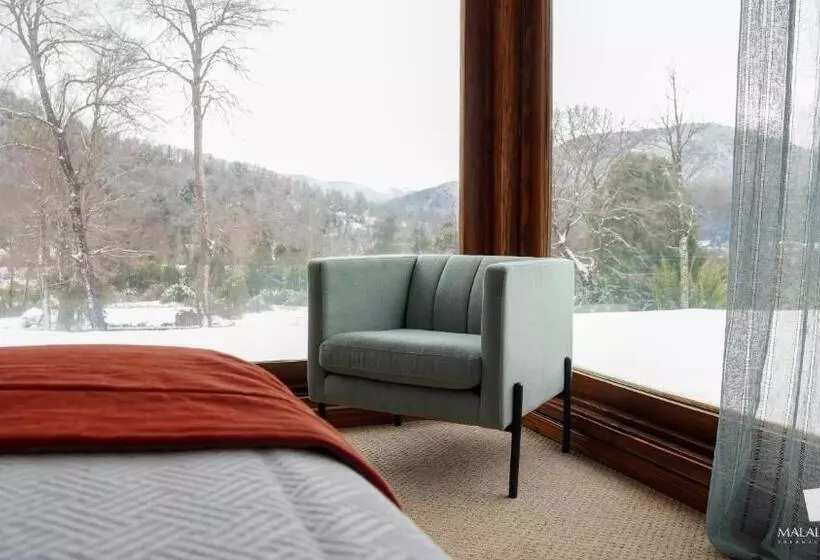 استراحتگاه Malalcahuello Thermal Hotel & Spa