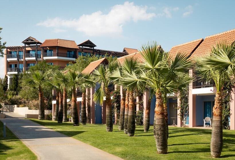 リゾートホテル Robinson Cyprus