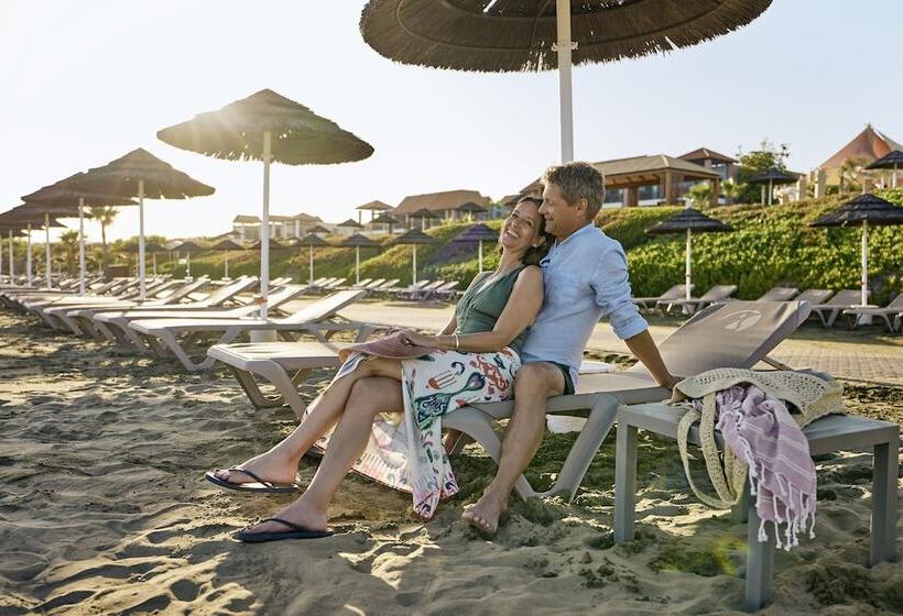 リゾートホテル Robinson Cyprus