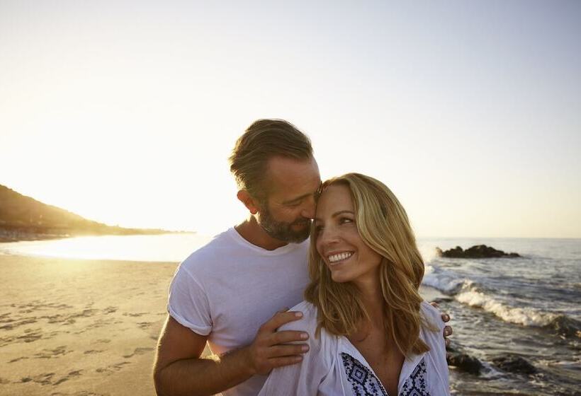 リゾートホテル Robinson Cyprus